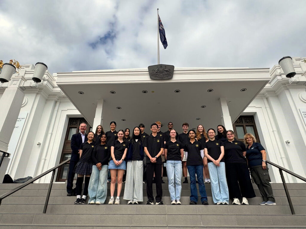 Simpson Prize 2026 - group photo at MoAD (Museum of Australian Democracy)
